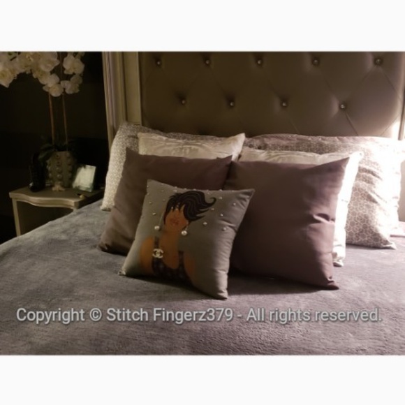 Custom pillows - Picture 2 of 2